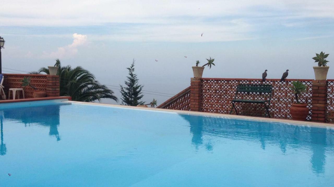 Villa Branco Таормина Экстерьер фото